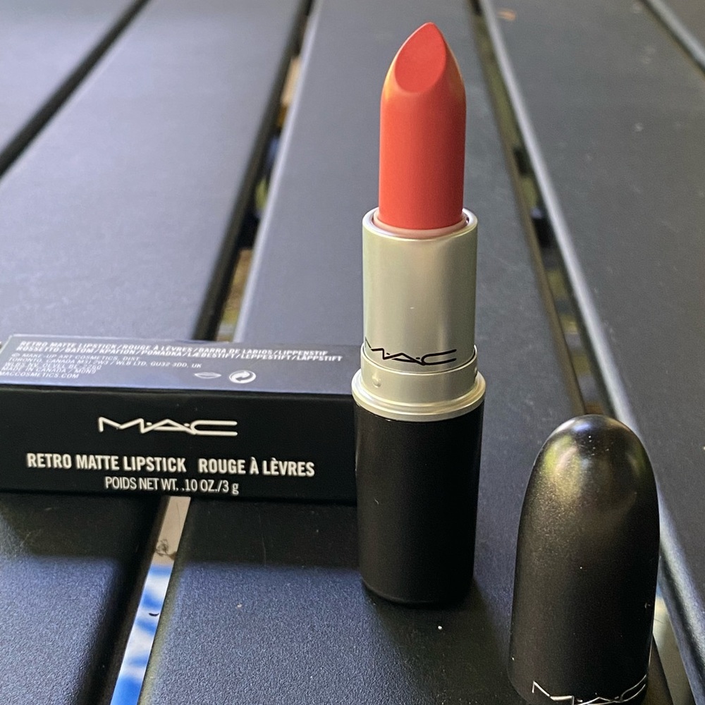 💖HP💖MAC Retro-Matte Runway Hit - Picture 6 of 6